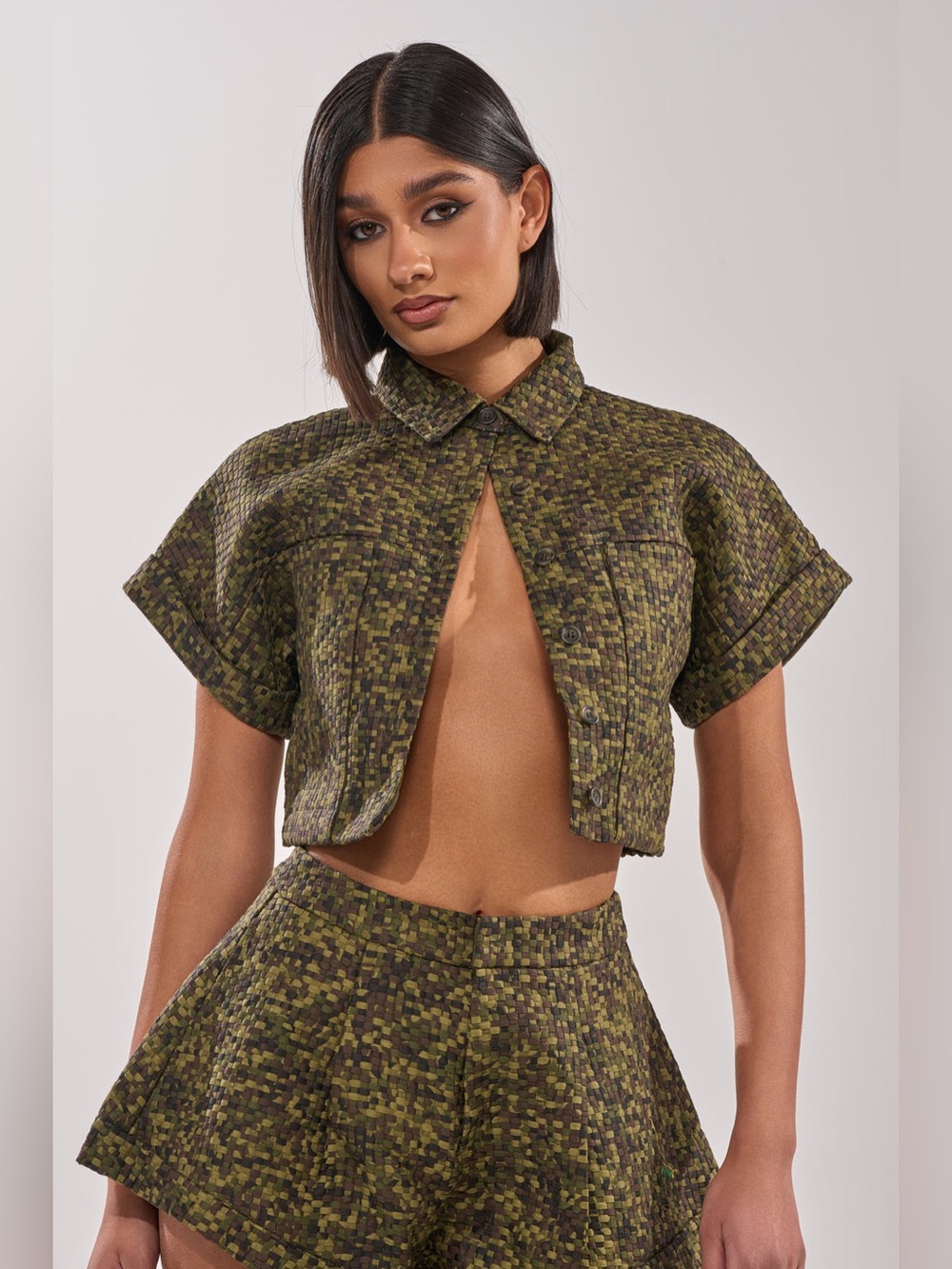 AKIRA High-Waist Olive Green Textured Shorts down under set - Picture 3 of 9